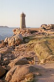 Cte de Granite Rose, Ploumanac'h le phare de Pors Kamor 